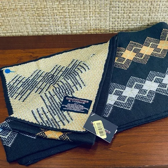 🌟2xHP🌟NWT Gray/Blue Argyle Fine Knit Wool Blend Scarf by Roundtree & York - Picture 7 of 8